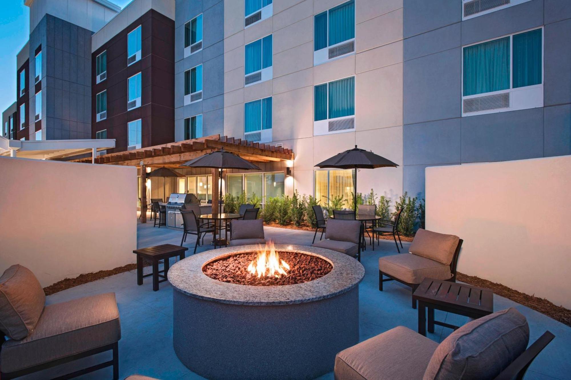 Towneplace Suites By Marriott Lakeland Exteriör bild